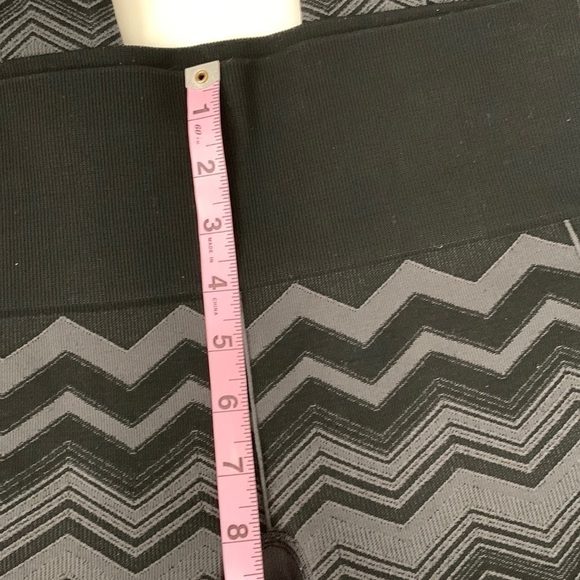 Lululemon Leggings - Picture 9 of 9